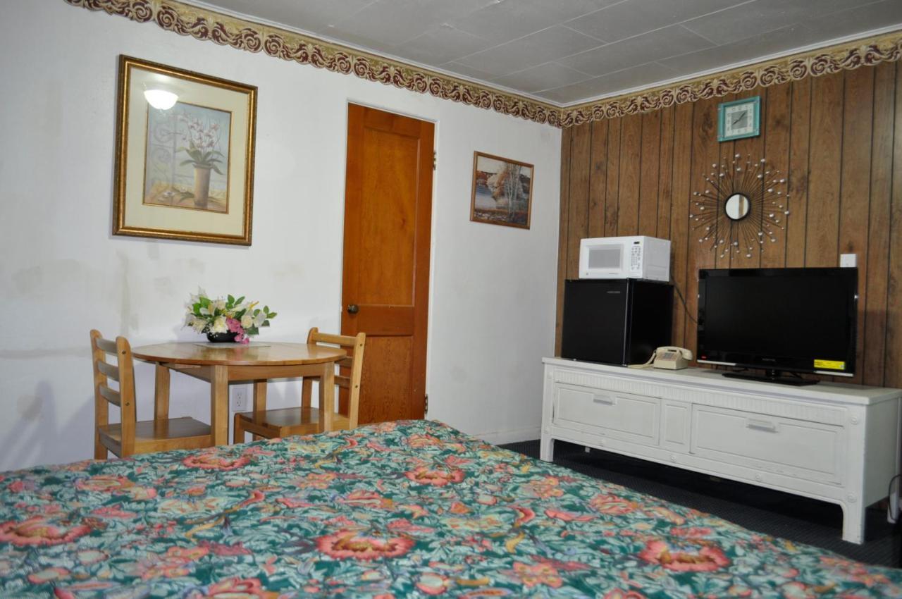 Western Motel Lovell Room photo